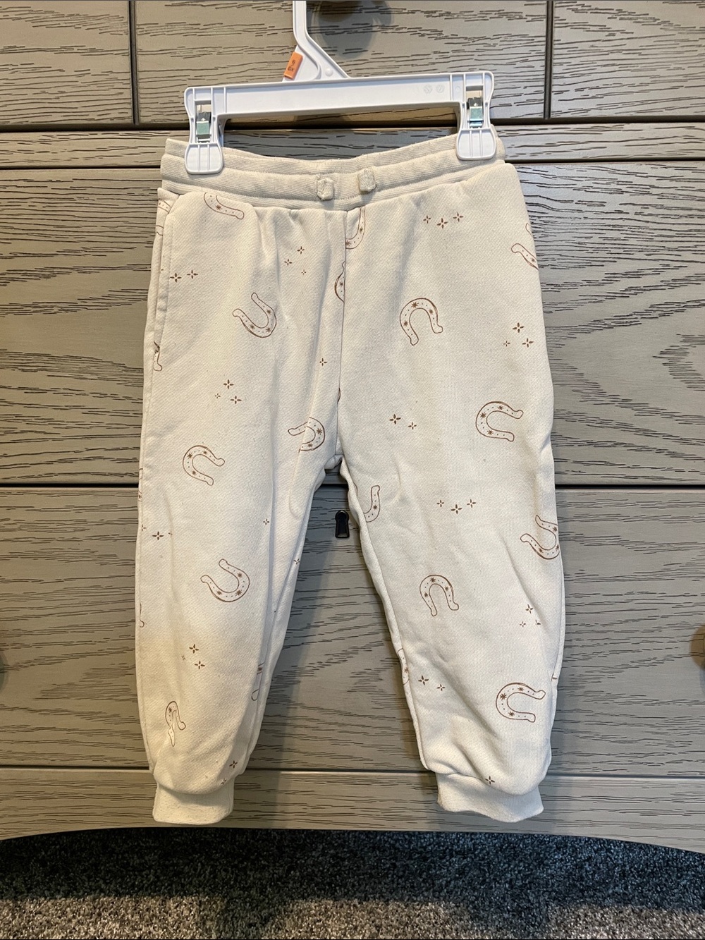 Rylee + Cru Cream Joggers with Horseshoe Print
